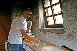 Schwarzw�lder Holzofenbrot