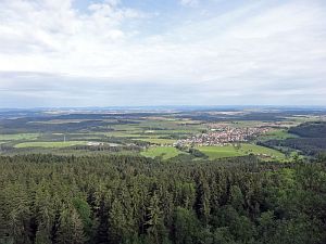 Traufwanderweg Oberhohenberg und Lembergn