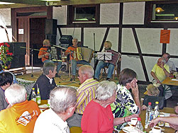 Der Weintreff des Akkordeonorchesters