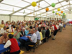 kumenischer Gottesdienst im Festzelt