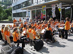 Feierlichkeiten zur Fertigstellung der Schulsanierung