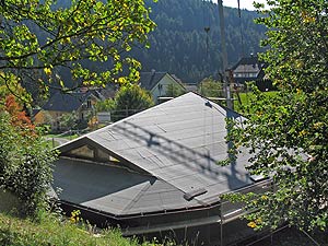 Dach der Konzertmuschel wird repariert