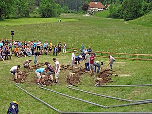 Grabenhacken beim Bachfest