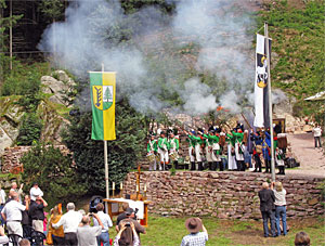 Fahnenweihe im Bernecktal