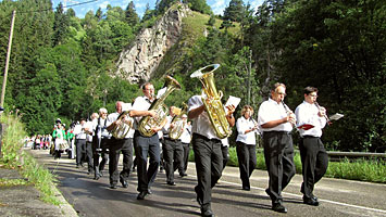 Fahnenweihe im Bernecktal