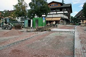 Arbeiten am Dorfplatz-Hauptsammler
