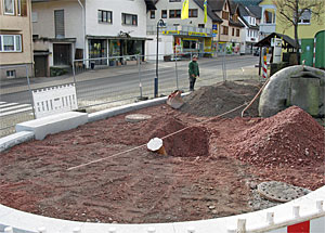 Arbeiten am Hauptsammler Arbeiten am Dorfplatz-Hauptsammler