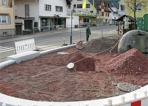 Arbeiten am Dorfplatz-Hauptsammler