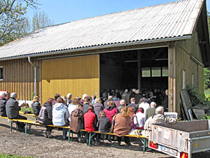 Gottesdienst im Grnen auf dem Reibehof