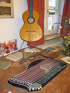 Hausmusikaustellung im Heimathaus eröffnet