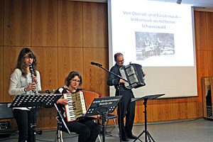 Hausmusikaustellung im Heimathaus eröffnet