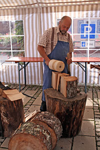 Holztag im Heimathaus