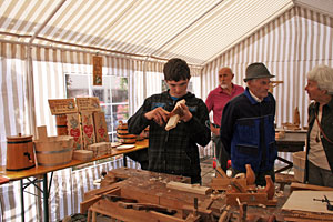 Holztag im Heimathaus