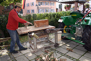Holztag im Heimathaus