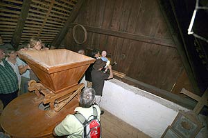 Vorfhrung der Wiesenbauernmhle