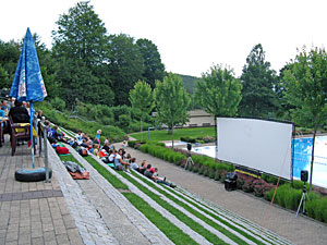 Openair-Kino im Freibad