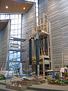 Neue Orgel wird aufgebaut