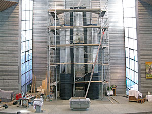 Neue Orgel wird aufgebaut