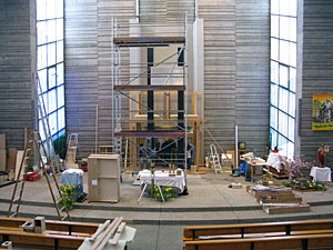 Neue Orgel wird aufgebaut
