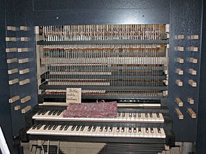 Neue Orgel wird aufgebaut