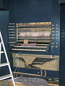Neue Orgel wird aufgebaut