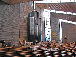 Neue Orgel wird aufgebaut