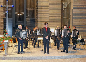 Kirchenkonzert des Akkordeonorchesters