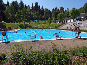 Schwimmbad Tennenbronn