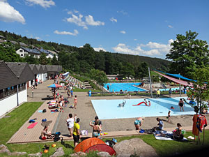 Schwimmbad Tennenbronn
