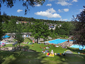 Schwimmbad Tennenbronn