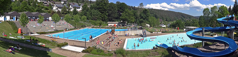 Schwimmbad Tennenbronn