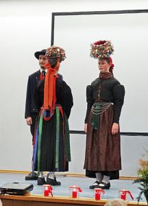 Heimathaus Trachtenbuch wird vorgestellt