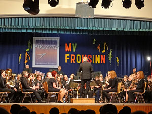 Akzente: Frohsinnn und Tanzschule Arabesque
