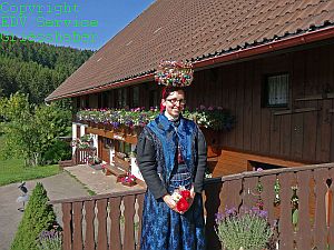 Bilder der Tennenbronner Tracht