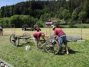 Waldfest Unterschiltach - Heuwagen aufbauen