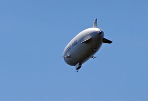 Zeppelin über Tennenbronn