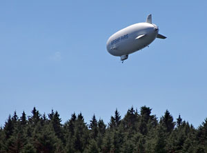 Zeppelin über Tennenbronn Berneckstrand geöffnet