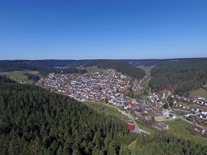 Ostergruesse aus Tennenbronn  