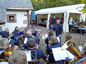 Zwiebelkuchenfest Harmonie Tennenbronn
