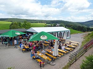Jugendorchester Tennenbronn beim Waldfest der Sportschtzen
