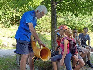 Kinderferienprogramm mit Orgel und Alphorn