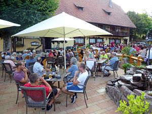 Musik unterm Lindenbaum