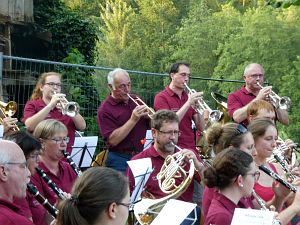 Musik unterm Lindenbaum
