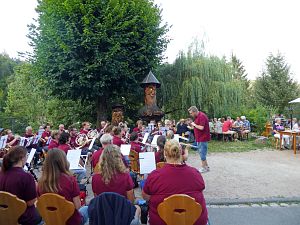 Musik unterm Lindenbaum