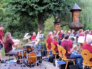 Musik unterm Lindenbaum