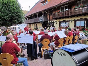 Musik unterm Lindenbaum