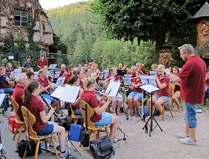 Musik unterm Lindenbaum