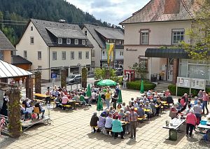 Knpflespieler Rathausvorplatz