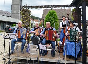 Knpflespieler Rathausvorplatz