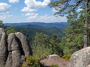Wanderung zum Apfelfelsen